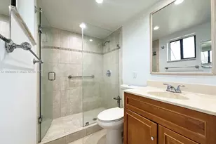 8035 SW 107th Ave, Miami, FL 33173 - Photo 11