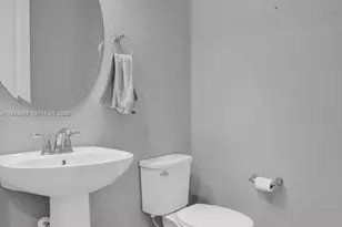 1422 Silk Oak Dr, Hollywood, FL 33021 - Photo 7