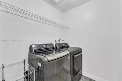 382 NE 19th Ave, Homestead, FL 33033 - Photo 17
