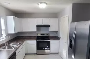 1977 SE Floresta Dr, Port Saint Lucie, FL 34983 - Photo 9