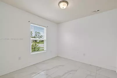 1977 SE Floresta Dr, Port Saint Lucie, FL 34983 - Photo 19