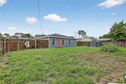 1977 SE Floresta Dr, Port Saint Lucie, FL 34983 - Photo 21