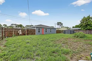 1977 SE Floresta Dr, Port Saint Lucie, FL 34983 - Photo 21