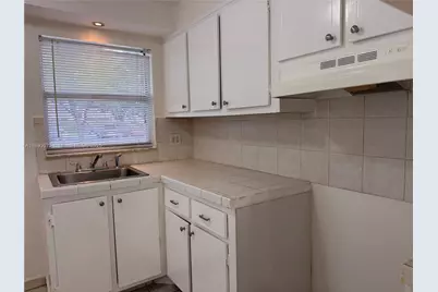 2741 N Pine Island Rd #106, Sunrise, FL 33322 - Photo 15