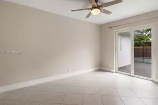 740 Beachwood Ln, Plantation, FL 33317 - Photo 13