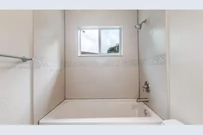 740 Beachwood Ln, Plantation, FL 33317 - Photo 25