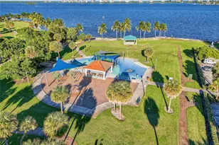 810 Lake Shore Dr, Lake Park, FL 33403 - Photo 29