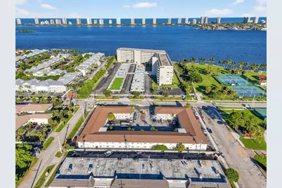 810 Lake Shore Dr #40, Lake Park, FL 33403 - Photo 25