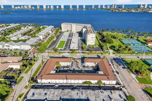 810 Lake Shore Dr, Lake Park, FL 33403 - Photo 25