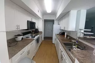 151 SW 117th Ave, Pembroke Pines, FL 33025 - Photo 1