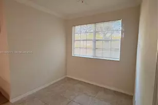 151 SW 117th Ave, Pembroke Pines, FL 33025 - Photo 11