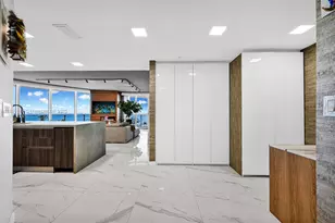 488 NE 18th St, Miami, FL 33132 - Photo 11