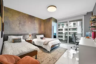 488 NE 18th St, Miami, FL 33132 - Photo 17