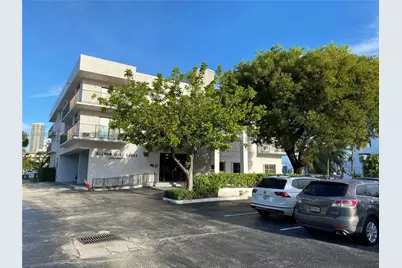 1900 Diana Dr #3D, Hallandale Beach, FL 33009 - Photo 3