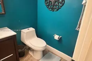 2211 NW 171st Terrace, Pembroke Pines, FL 33028 - Photo 9