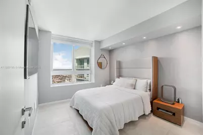 1900 N Bayshore Dr #4411, Miami, FL 33132 - Photo 17