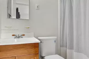 331 N 71st Ave, Hollywood, FL 33024 - Photo 37