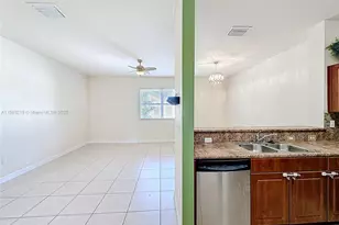 2935 SE 1st Dr, Homestead, FL 33033 - Photo 9