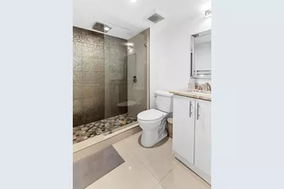 2801 NE 183rd St #116W, Aventura, FL 33160 - Photo 11