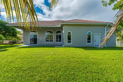 14032 NW 15th Dr, Pembroke Pines, FL 33028 - Photo 49