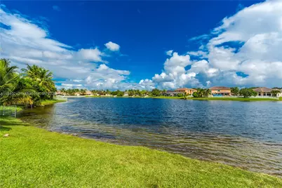 14032 NW 15th Dr, Pembroke Pines, FL 33028 - Photo 3