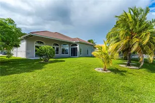 14032 NW 15th Dr, Pembroke Pines, FL 33028 - Photo 47