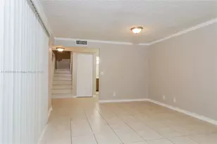 4011 Palm Bay Cir, West Palm Beach, FL 33406 - Photo 3