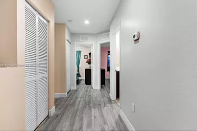 14061 SW 276th St, Homestead, FL 33032 - Photo 9