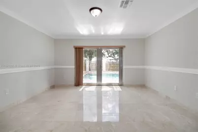 8416 NW 201st St, Miami, FL 33015 - Photo 19