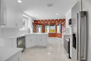 8416 NW 201st St, Miami, FL 33015 - Photo 11