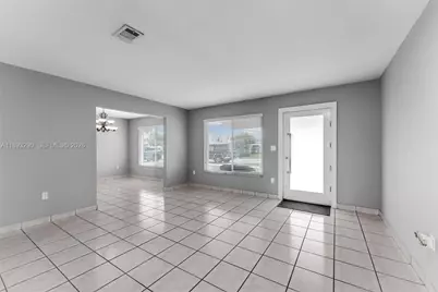 10121 SW 4th St, Miami, FL 33174 - Photo 9