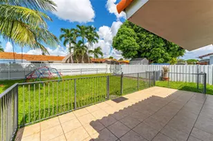 10121 SW 4th St, Miami, FL 33174 - Photo 23