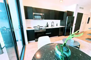 398 NE 5th St, Miami, FL 33132 - Photo 11
