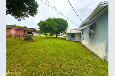 3411 NW 5th Ct, Lauderhill, FL 33311 - Photo 13