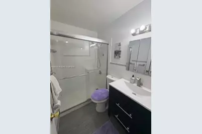 12510 W Golf Dr, Miami, FL 33167 - Photo 11