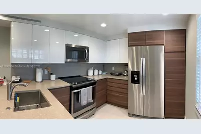 3507 Oaks Way #802, Pompano Beach, FL 33069 - Photo 3