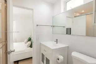 241 28th St, Miami Beach, FL 33140 - Photo 11