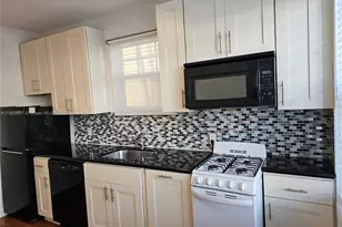 622 15th St, Miami Beach, FL 33139 - Photo 13