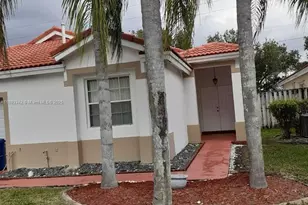 32 Gables Blvd, Weston, FL 33326 - Photo 3