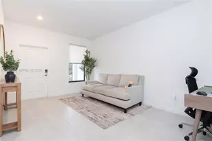 204 SW 159th Pl, Pembroke Pines, FL 33027 - Photo 5