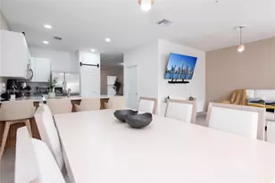 204 SW 159th Pl, Pembroke Pines, FL 33027 - Photo 9