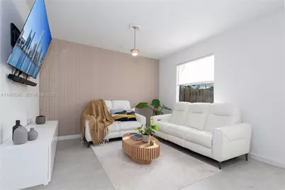 204 SW 159th Pl, Pembroke Pines, FL 33027 - Photo 13