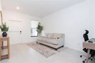 204 SW 159th Pl, Pembroke Pines, FL 33027 - Photo 5