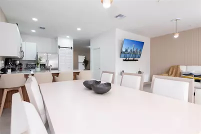 204 SW 159th Pl, Pembroke Pines, FL 33027 - Photo 11