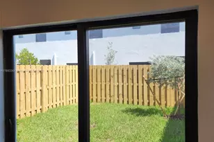 12867 SW 232nd Ln, Homestead, FL 33032 - Photo 5