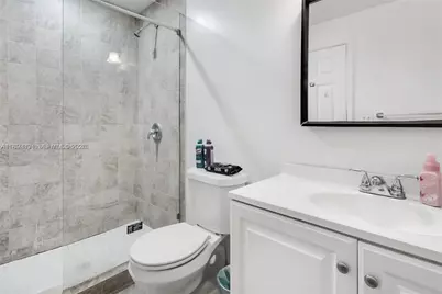 219 NW 7th Ct, Hallandale Beach, FL 33009 - Photo 11