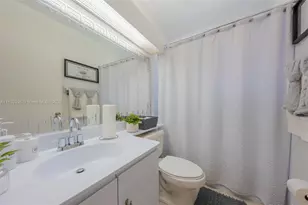 2888 S Carambola Cir S, Coconut Creek, FL 33066 - Photo 31