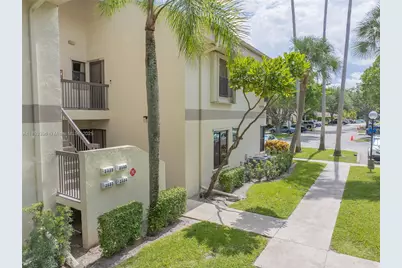 2888 S Carambola Cir S #2079, Coconut Creek, FL 33066 - Photo 3