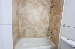 7918 Harbor Island Dr, North Bay Village, FL 33141 - Photo 9