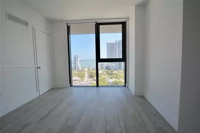 121 NE 34th St #1905, Miami, FL 33137 - Photo 13
